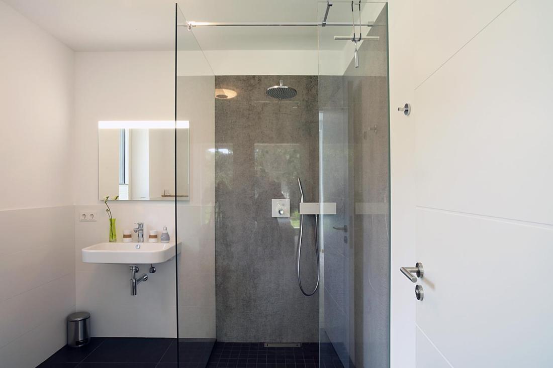 Luxus Appartement Zwischen Leipzig Und Cospudener See Buitenkant foto